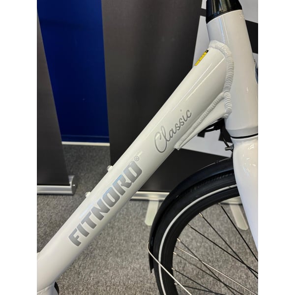 **OUTLET STOCKHOLM** FitNord Classic 500 Elcykel, Vit, 48CM